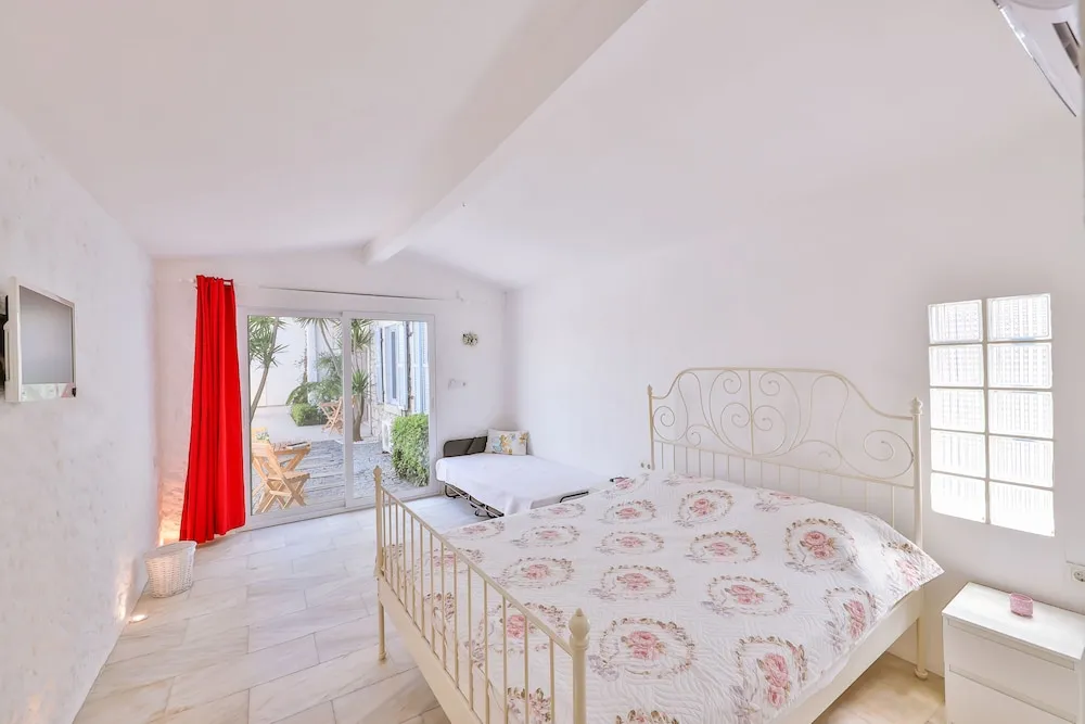 Basic Oda, 1 Çift Kişilik Yatak, Bahçe Manzaralı