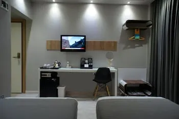 My Dora Hotel