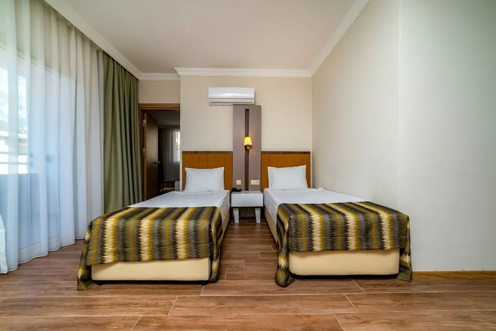 Gul Resort Family Room (Anex Building)