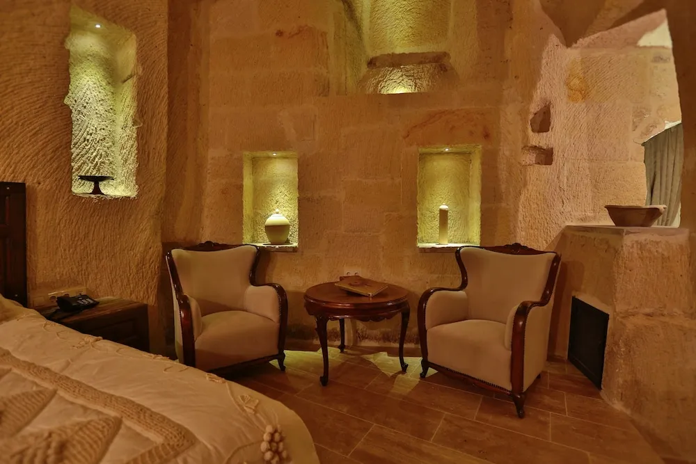 Cave Suite Room