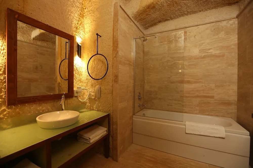 Cave Suite Room