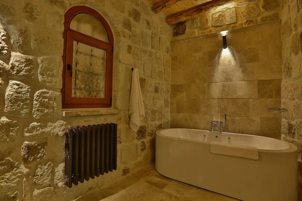 Exclusive Cave Suite