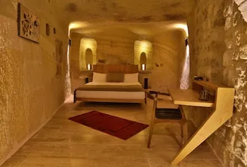 Acropolis Cave Suites