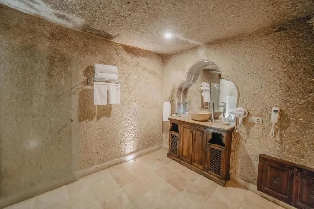 Deluxe İki Ayrı Yataklı Oda, Zemin Kat (Cave)