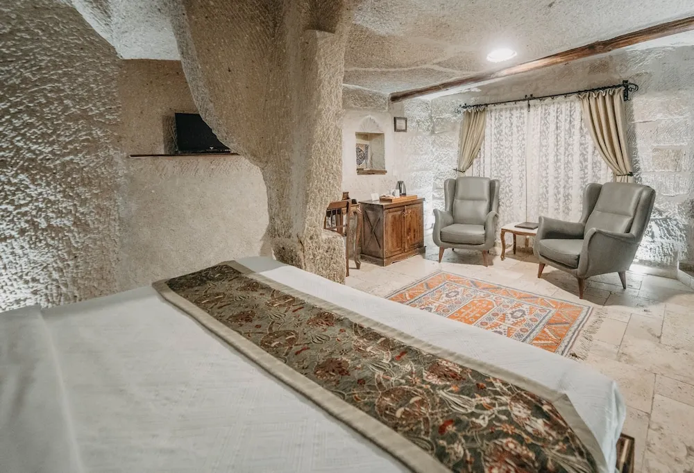Deluxe Tek Büyük Yataklı Oda (Cave)