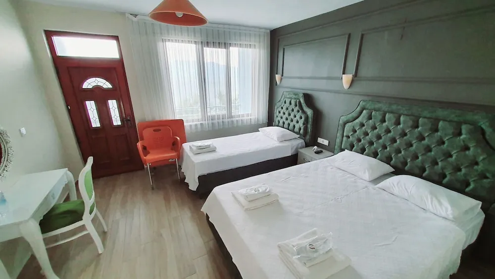 Deluxe Üç Kişilik Oda, Birden Çok Yatak, Sigara İçilmez, Deniz Manzaralı