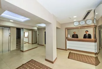 La Garden Hotel