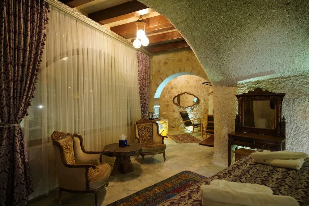 Sehzade Cave Suite