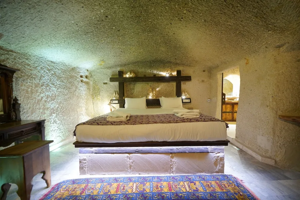 Sehzade Cave Suite