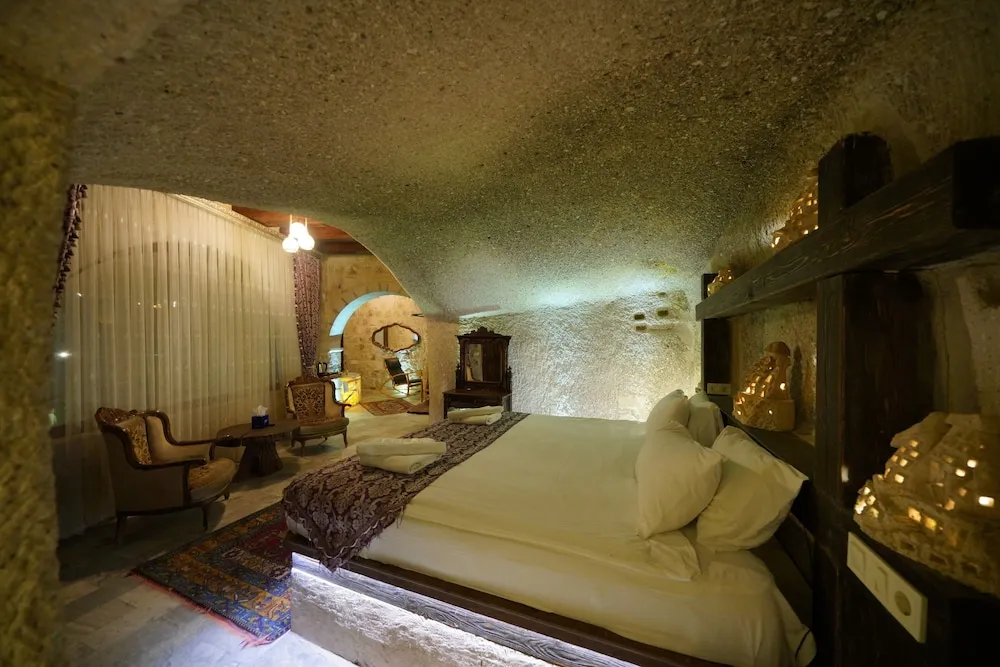 Sehzade Cave Suite