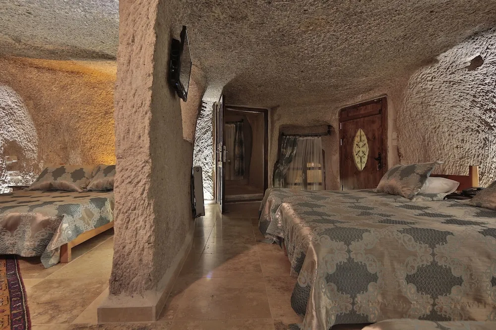 Family Cave Room