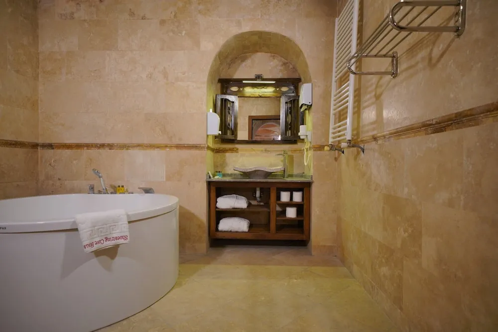 Hanzade Cave Suite
