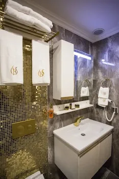 Bonne Sante Hotel