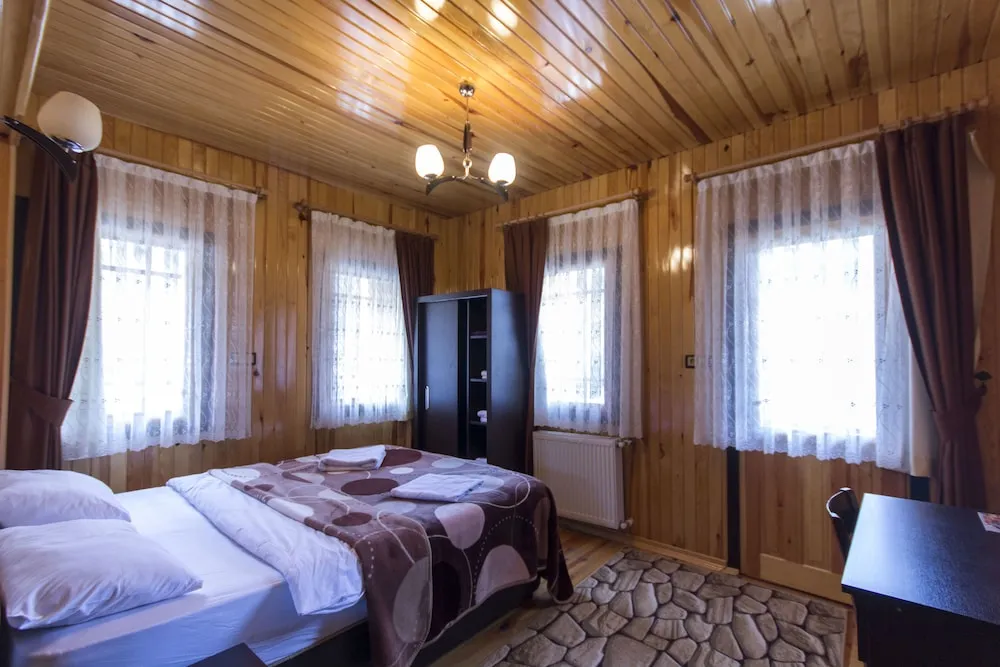 Dört Kişilik Oda, Balkon