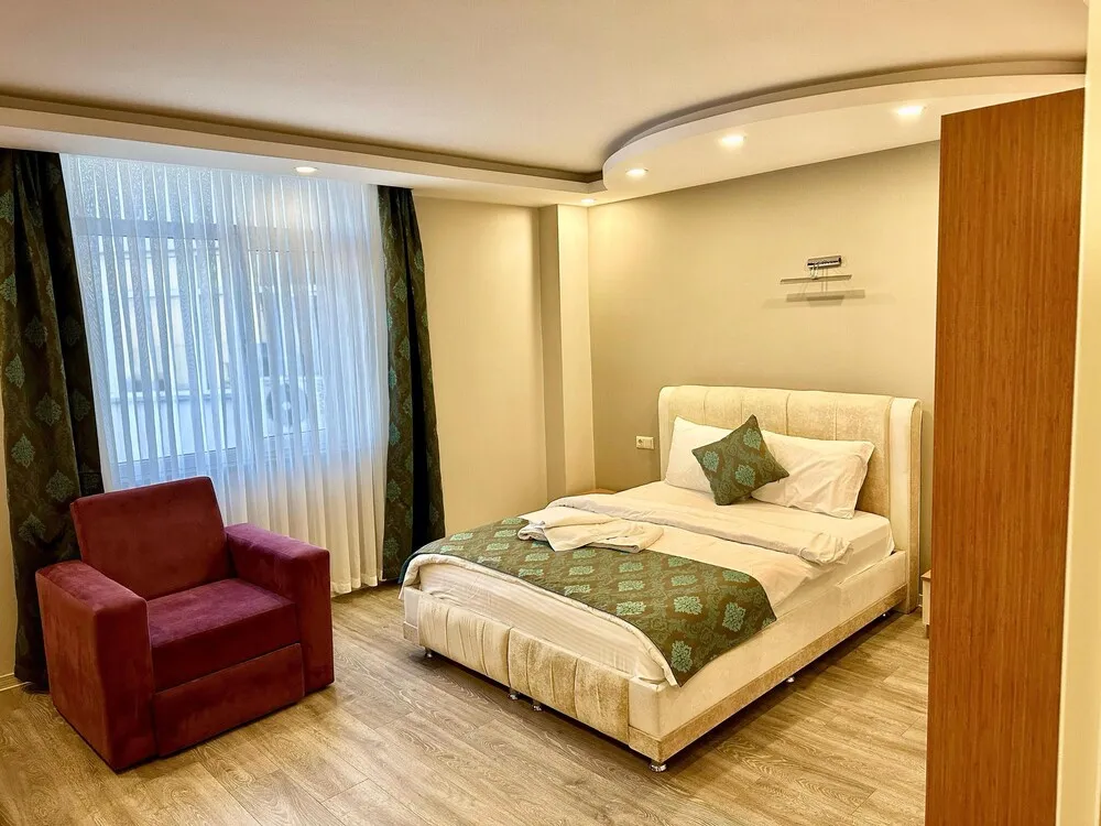 Deluxe Tek Büyük Yataklı Oda