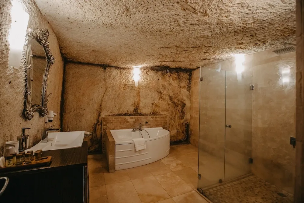 Deluxe Tek Büyük Yataklı Oda (Deluxe Cave Suite)