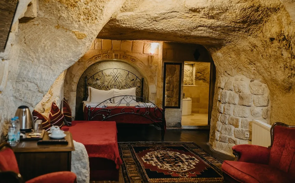 Deluxe Tek Büyük Yataklı Oda (Deluxe Cave Room)