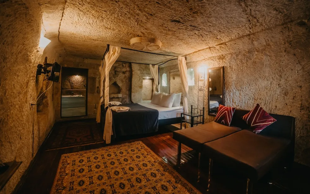 Deluxe Tek Büyük Yataklı Oda (Deluxe Cave Room)