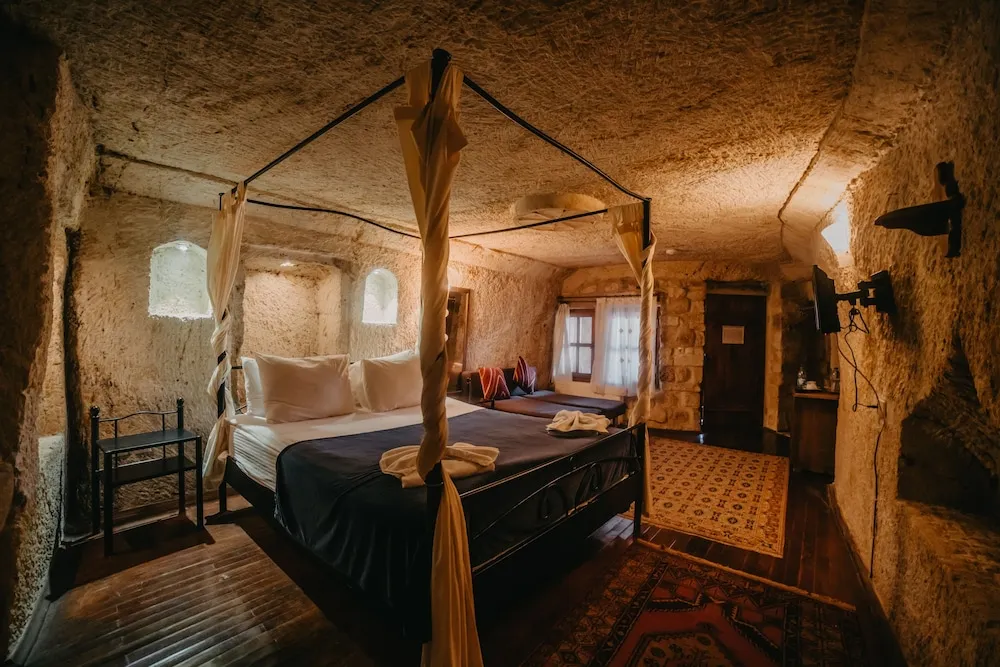 Deluxe Tek Büyük Yataklı Oda (Deluxe Cave Room)