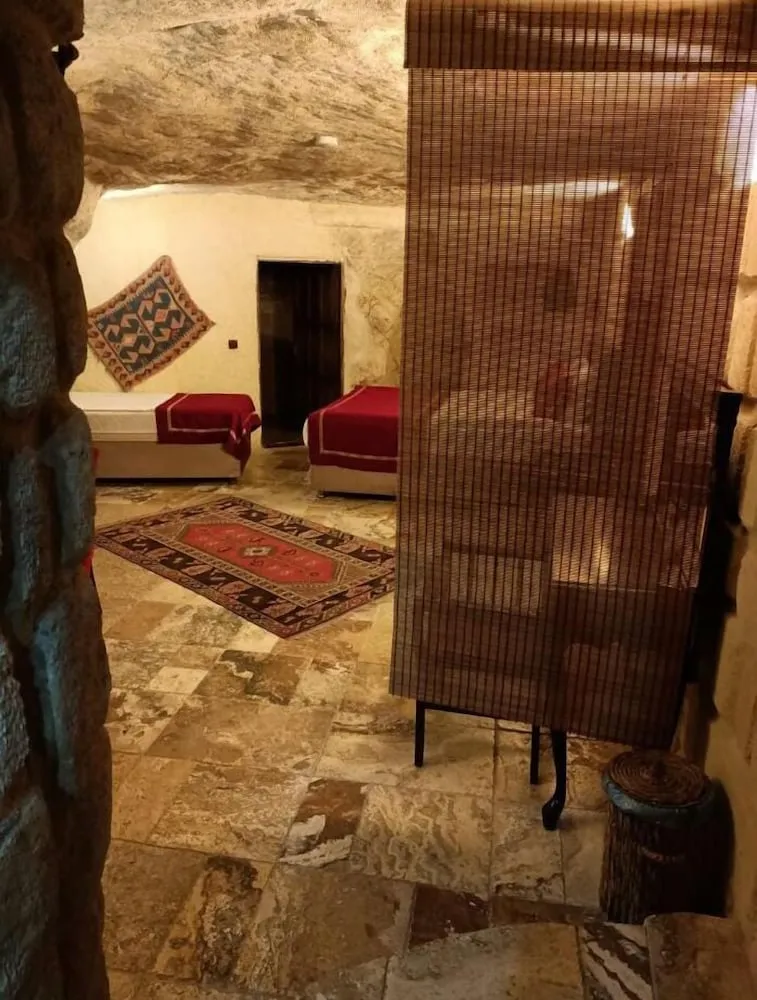 Standard Oda (Standart Cave Room)