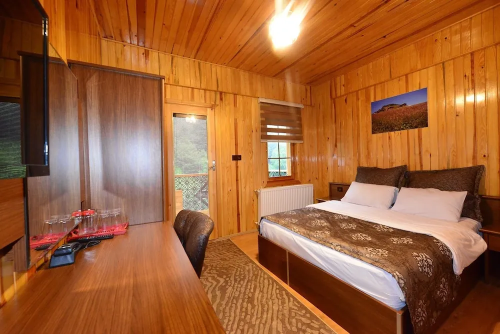 Tek Büyük veya İki Ayrı Yataklı Oda