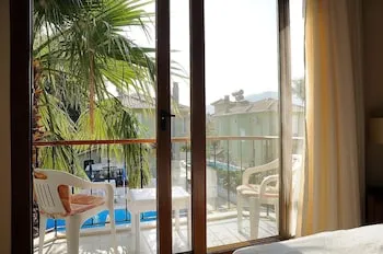 Crescent Hasirci Hotel