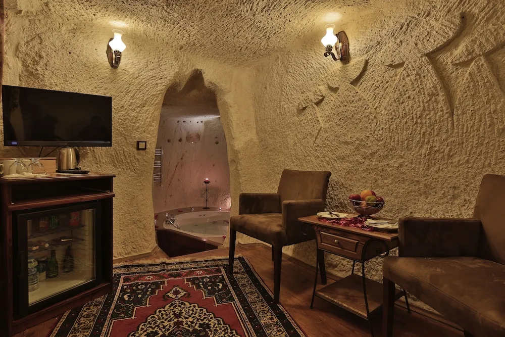 Honeymoon Room