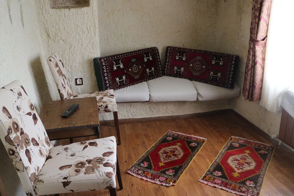 Honeymoon Room