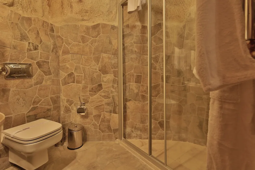 Honeymoon Room