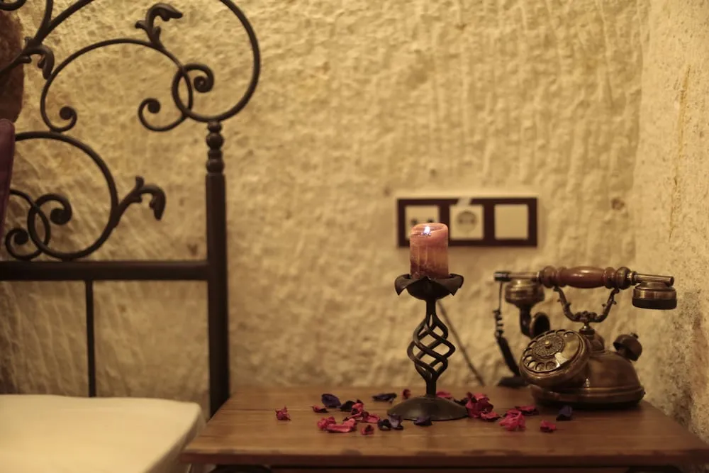 Honeymoon Room
