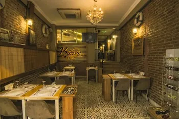 Kuzen Otel - Adults Only