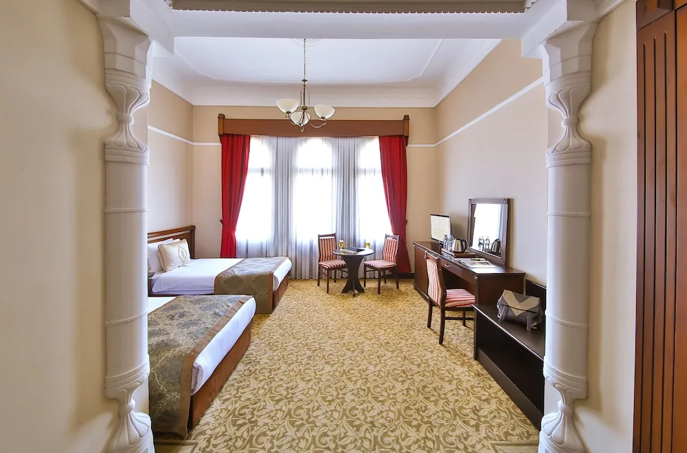 Deluxe Room, Super King / Twin, City View