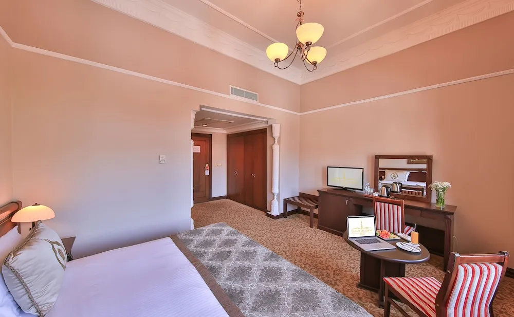 Deluxe Room, Super King / Twin, City View