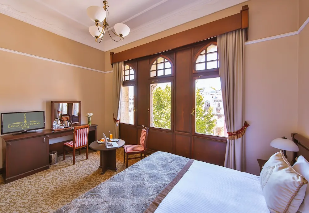 Deluxe Room, Super King / Twin, City View