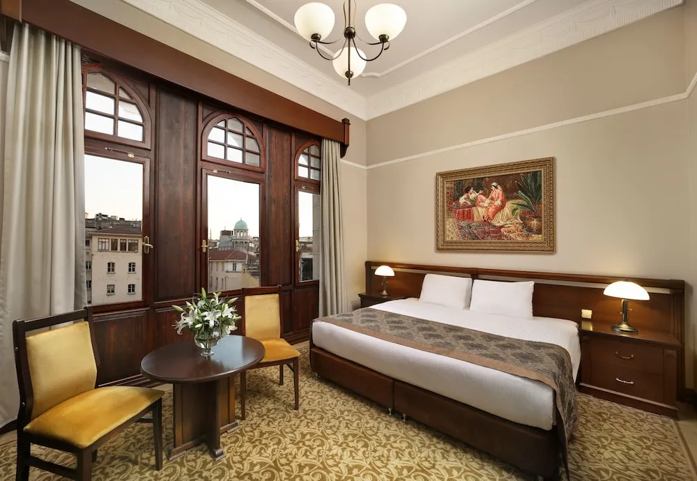 Deluxe Room, Super King / Twin, City View