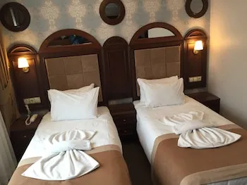 Golden Pen Hotel