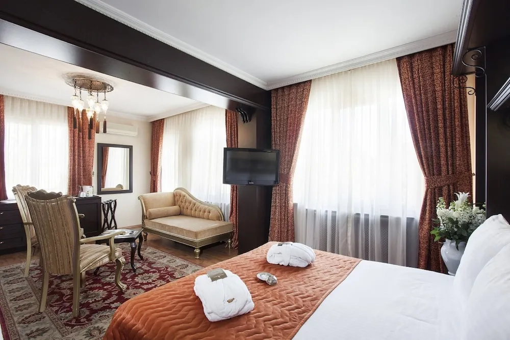 Premium Sultan Junior Suite