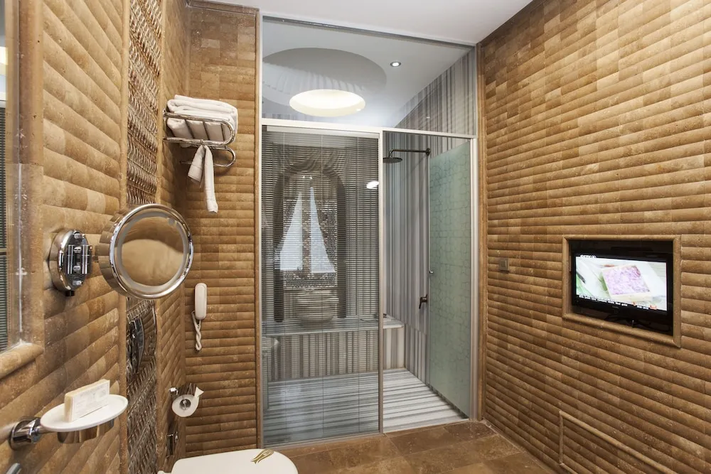 Premium Sultan Junior Suite
