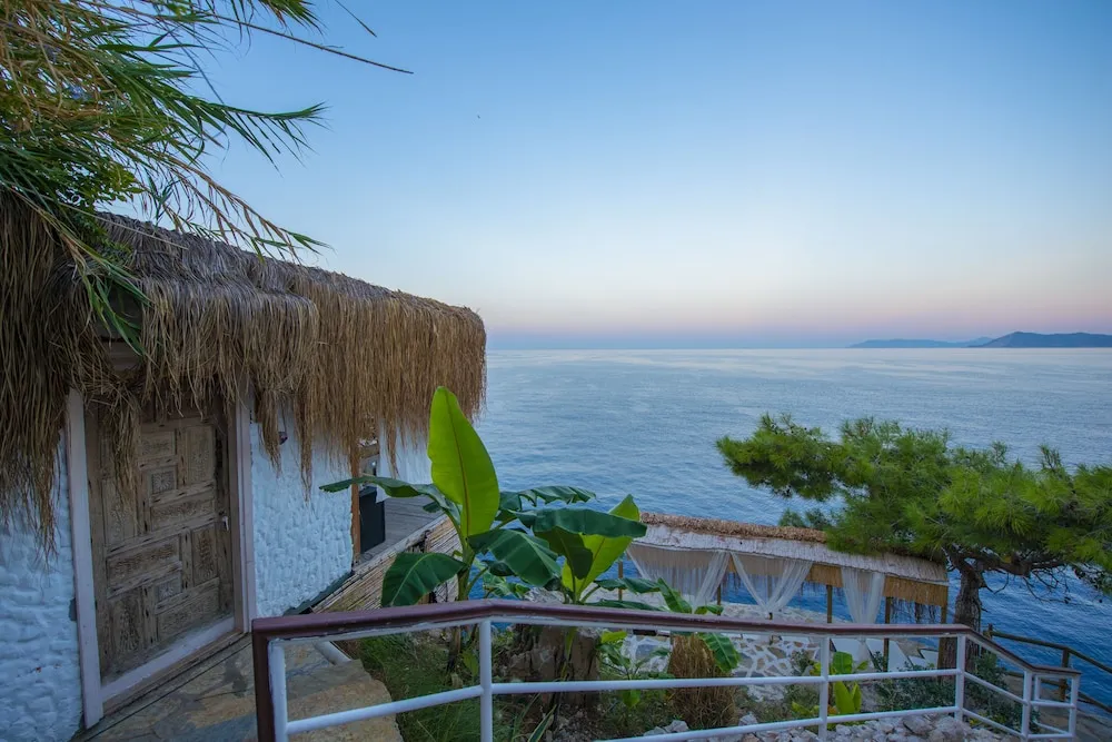 Honeymoon Suite with jacuzzi - Sea View