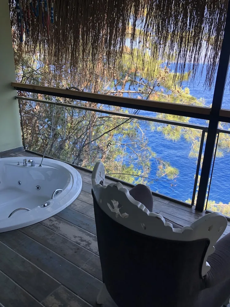 Honeymoon Suite with jacuzzi - Sea View