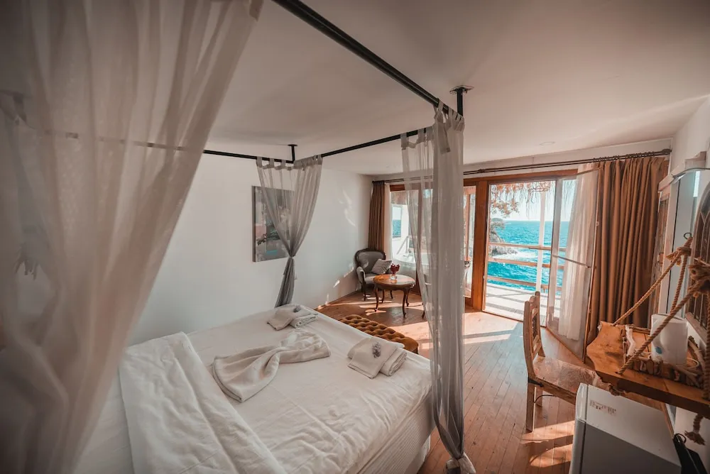 Honeymoon Suite with jacuzzi - Sea View