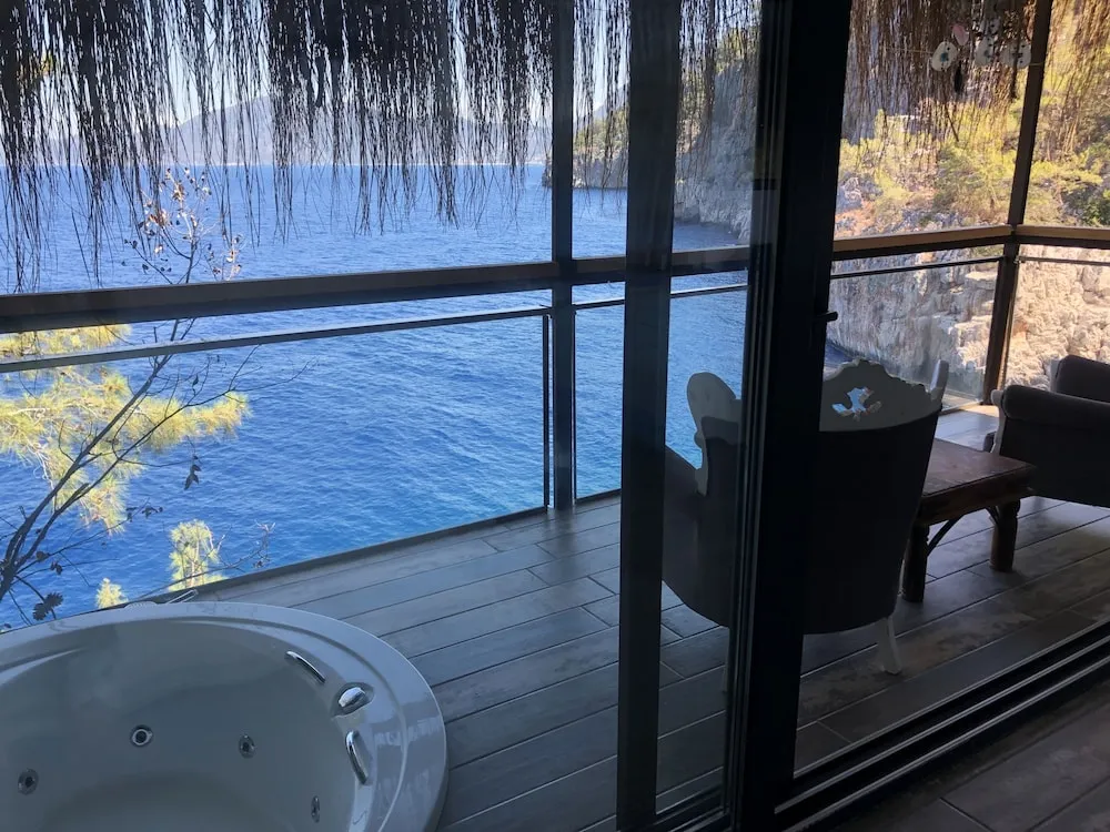 Honeymoon Suite with jacuzzi - Sea View