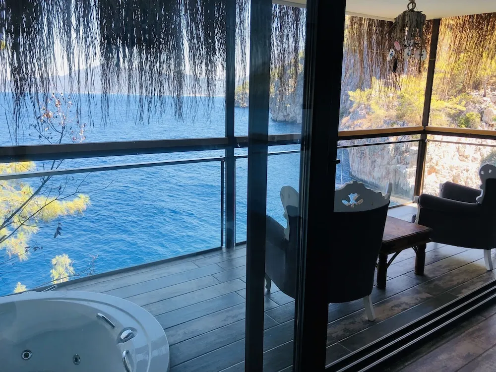 Honeymoon Suite with jacuzzi - Sea View
