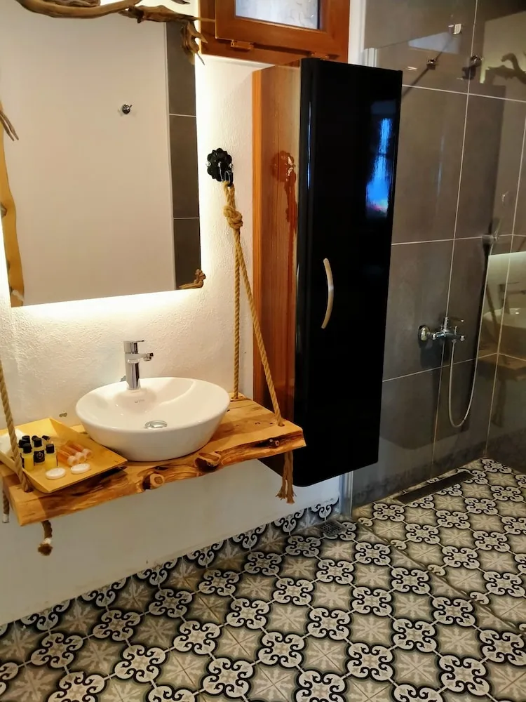 Deluxe Suite Queen - Sea View