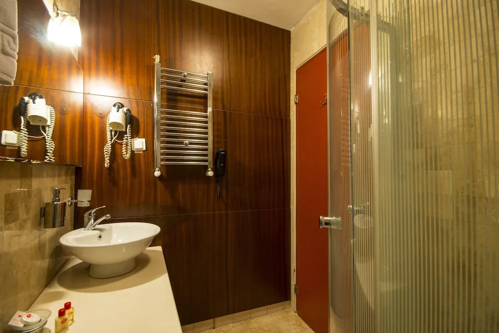 Standard Tek Büyük veya İki Ayrı Yataklı Oda, Balkon