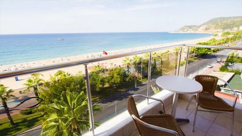 Standard Oda, 1 Yatak Odası, Sigara İçilmez, Deniz Manzaralı