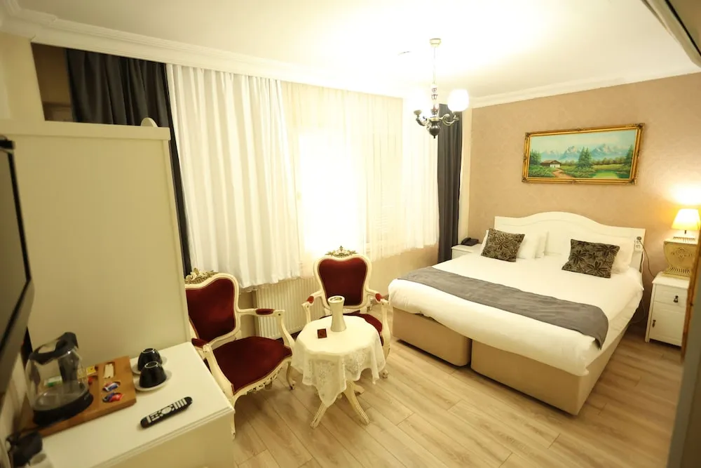 Deluxe Tek Büyük Yataklı Oda