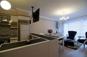 Aymira Suites