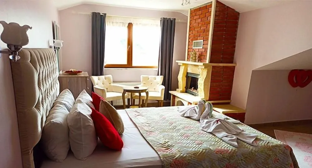 Deluxe Tek Büyük Yataklı Oda, 1 Çift Kişilik Yatak, Sıcak Su Küveti