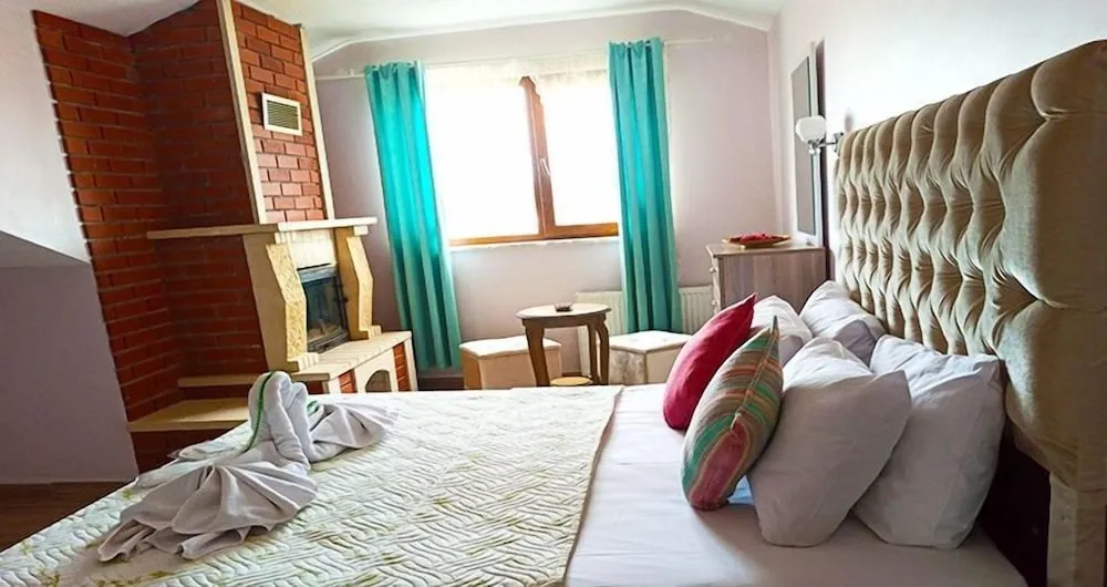 Deluxe Tek Büyük Yataklı Oda, 1 Çift Kişilik Yatak, Sıcak Su Küveti